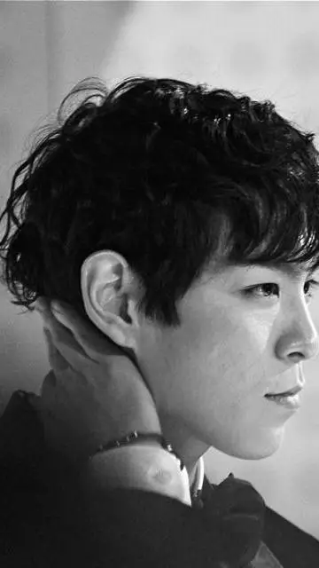 ai character: Choi seunghyun background