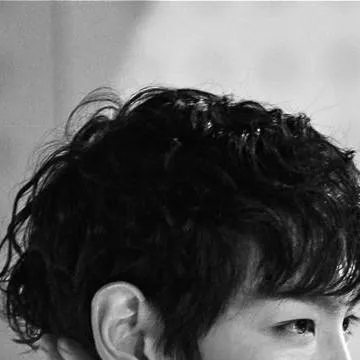 chat with ai character: Choi seunghyun