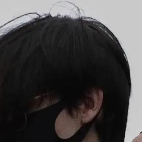 chat with ai character: Reynard Ashcroft