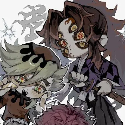 chat with ai character: Las 3 lunas <3