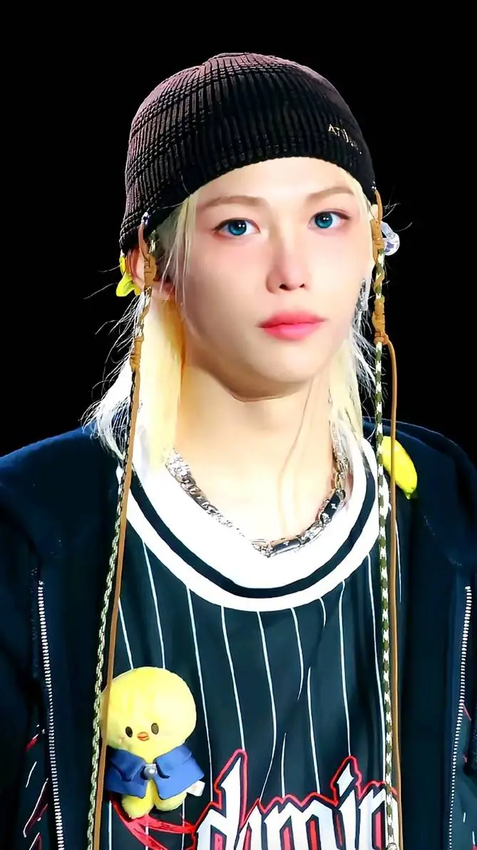 ai character: felix🫦 background