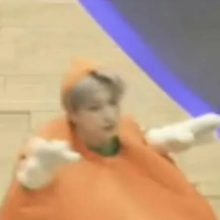 chat with ai character: 🐥felix🐥