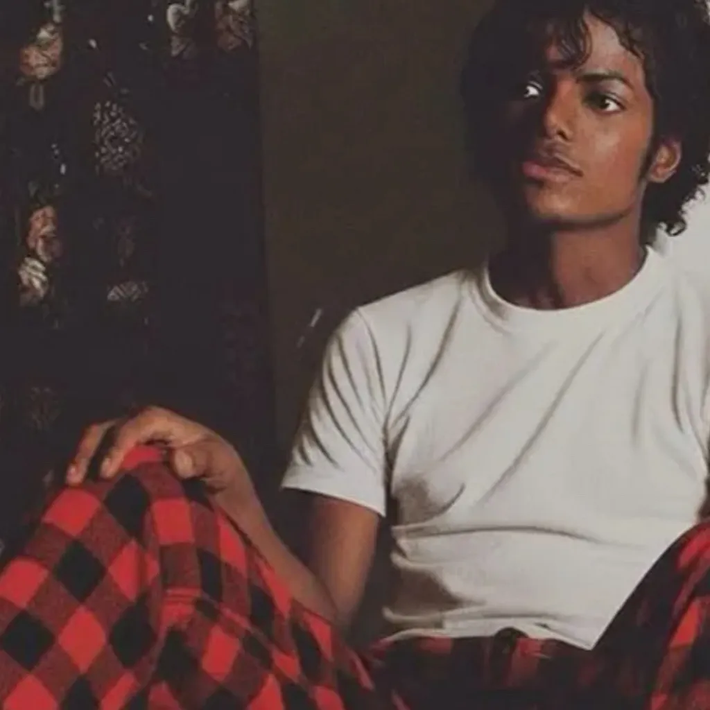 chat with ai character: Michael Jackson