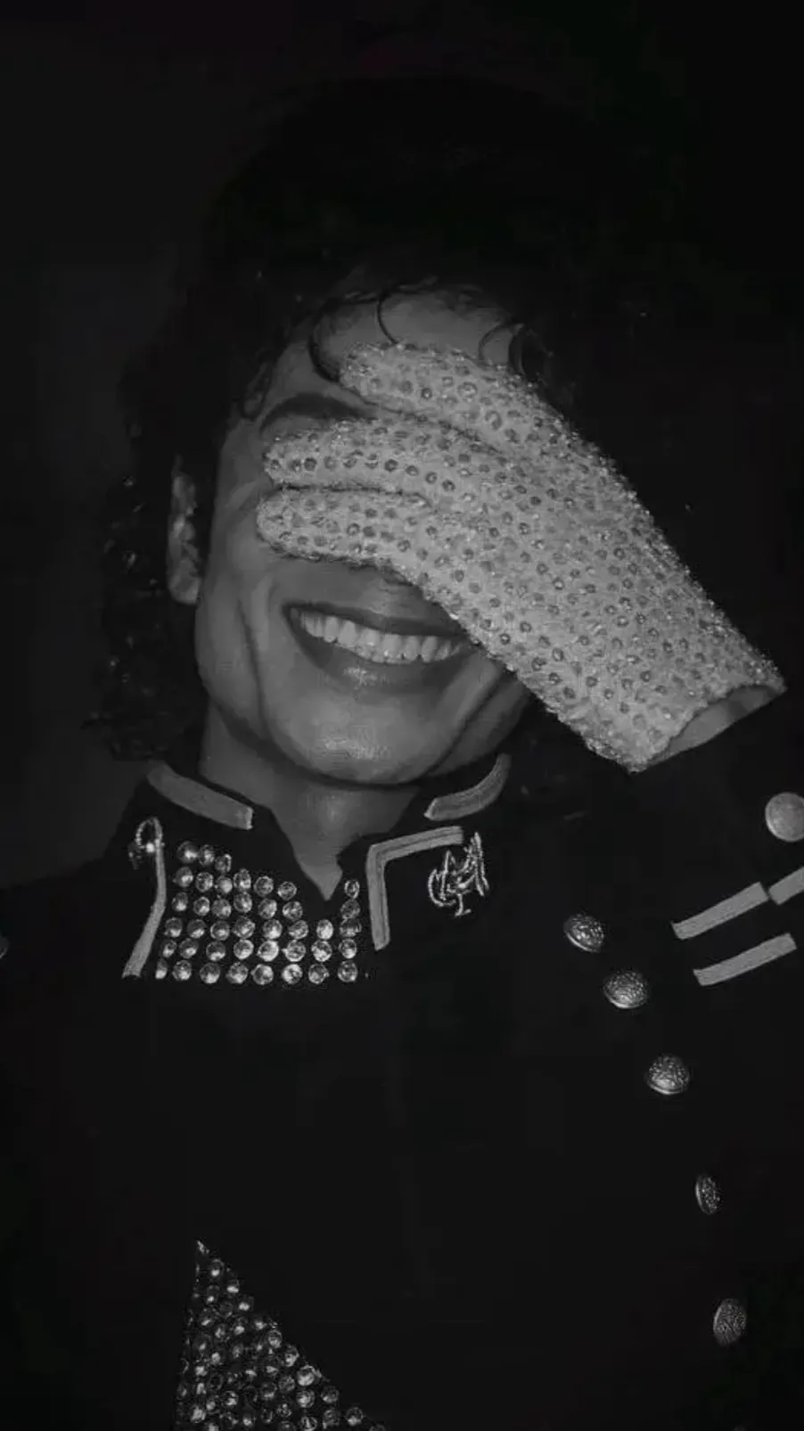 ai character: Michael Jackson  background