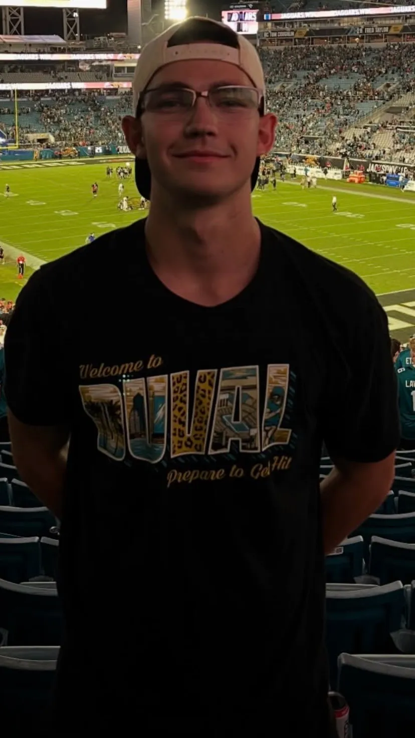 Talkie AI - Chat with Brady garbett ￼