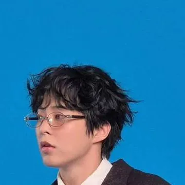 chat with ai character: xiumin