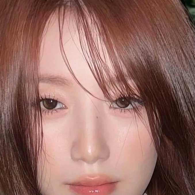 chat with ai character: Mimi