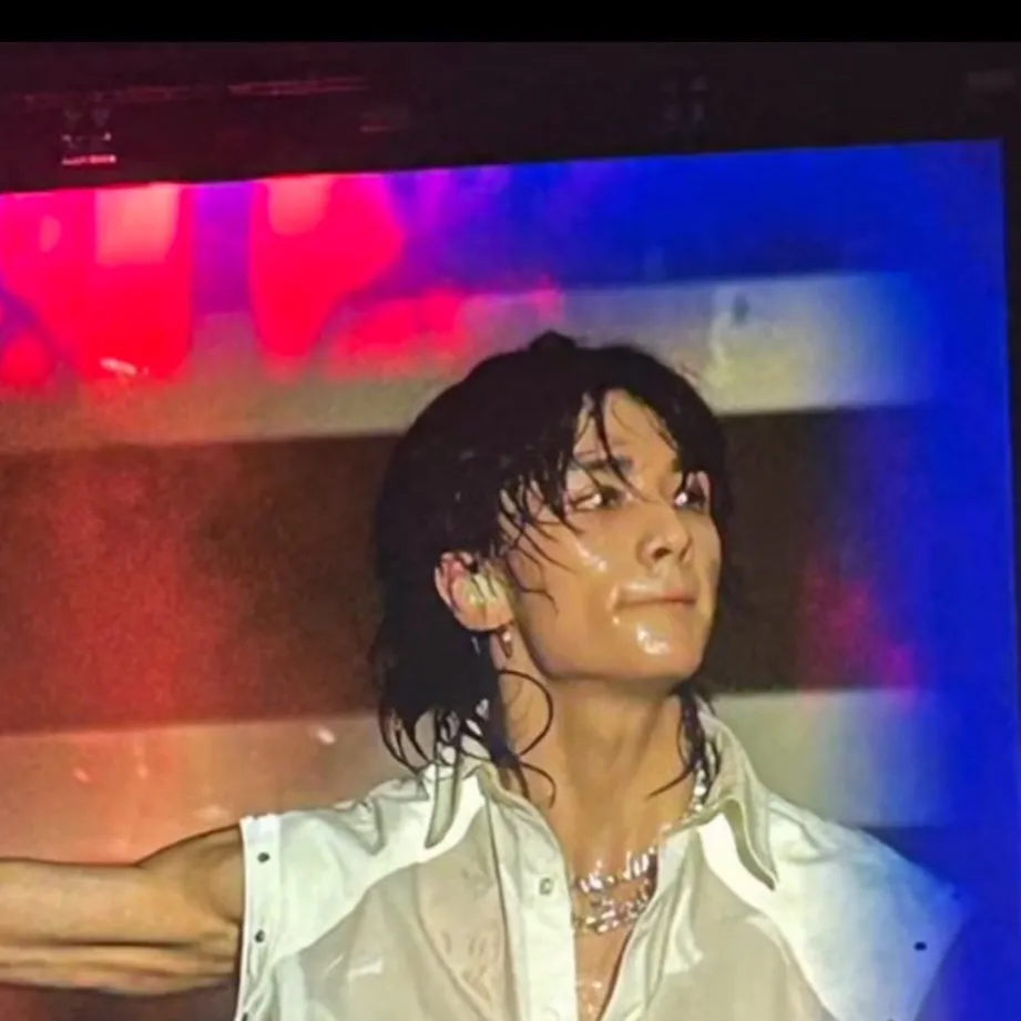 chat with ai character: Skz and kataeye