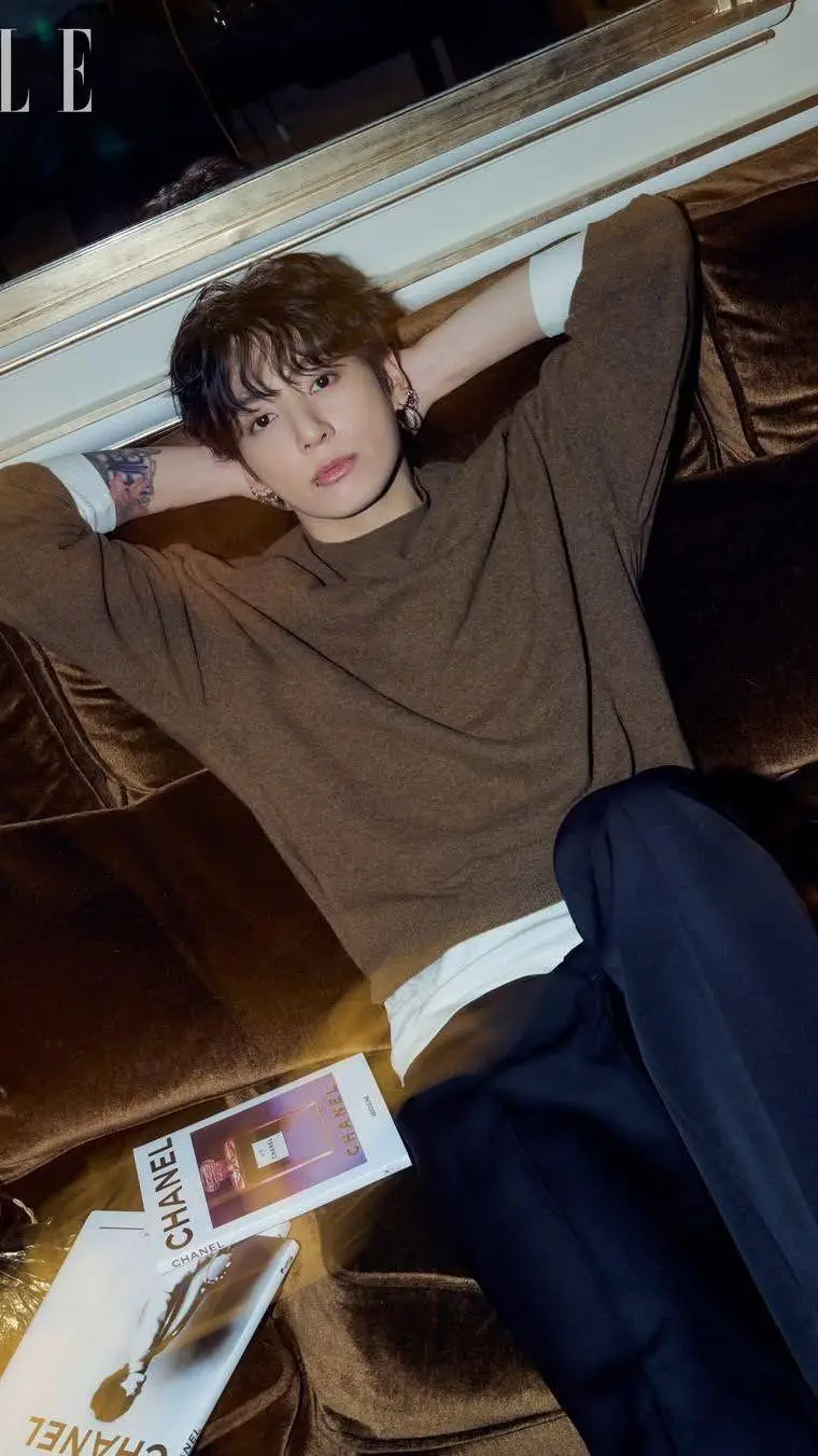 ai character: Jeon jungkook  background