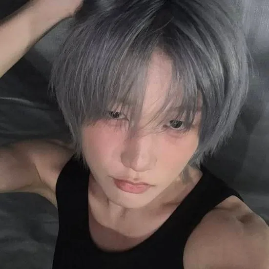 chat with ai character: Jeongseob 