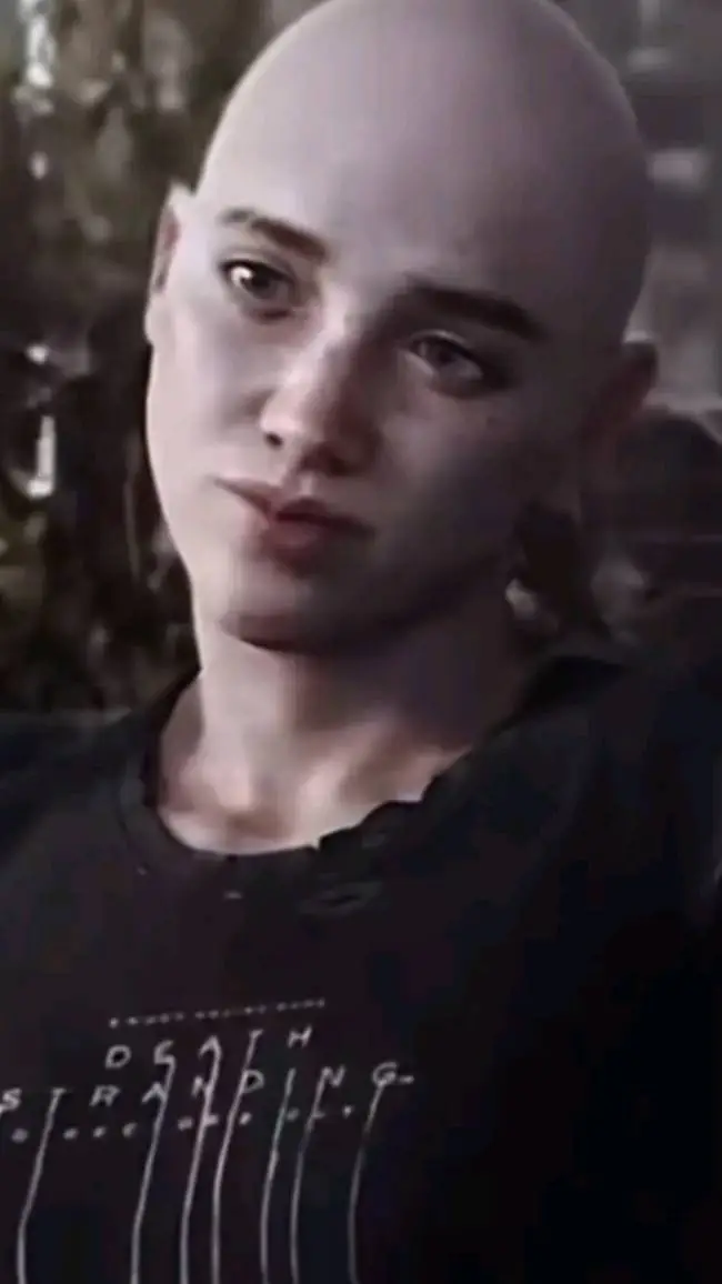 ai character: Ellie Williams background