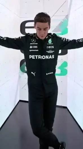 ai character: George russell background