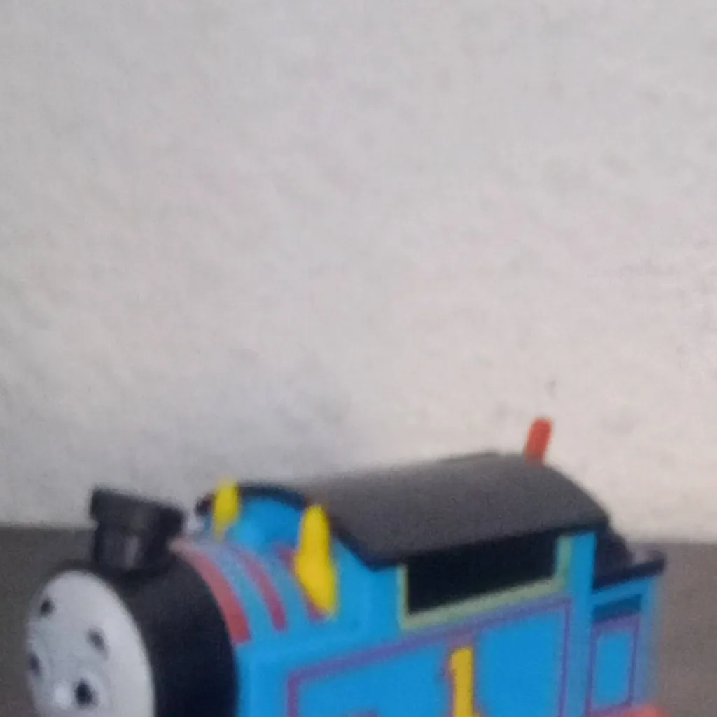 chat with ai character: Thomas 