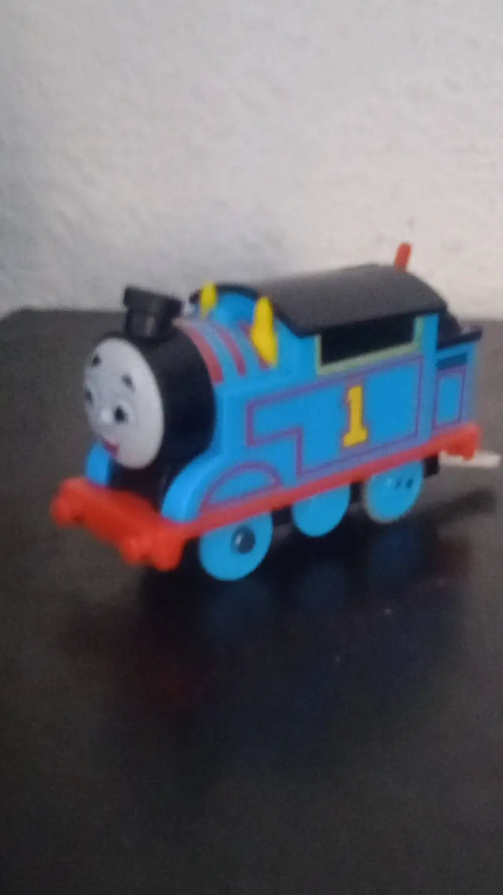 ai character: Thomas y sus amigo background