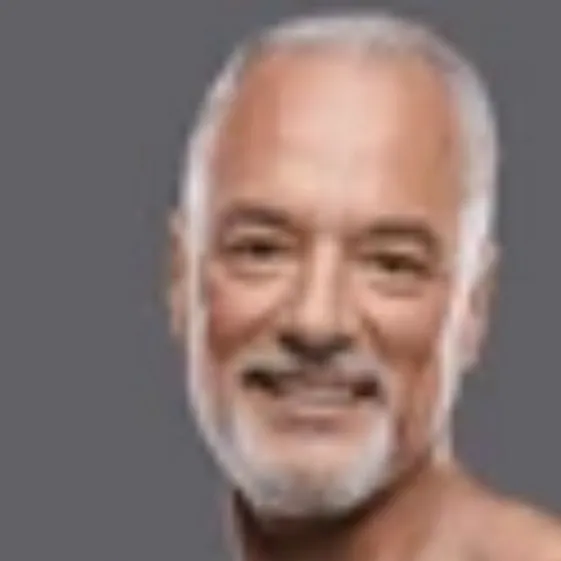 chat with ai character: Old man
