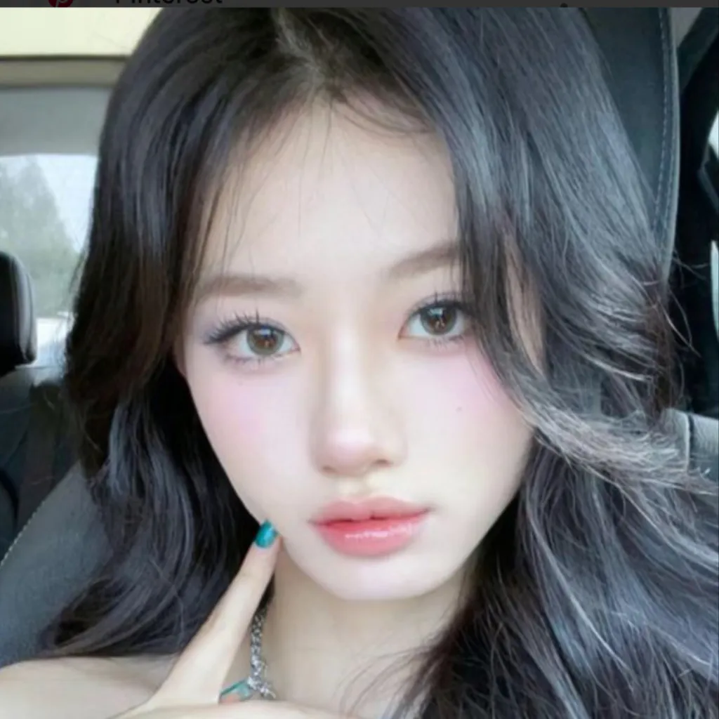 chat with ai character: Little girl