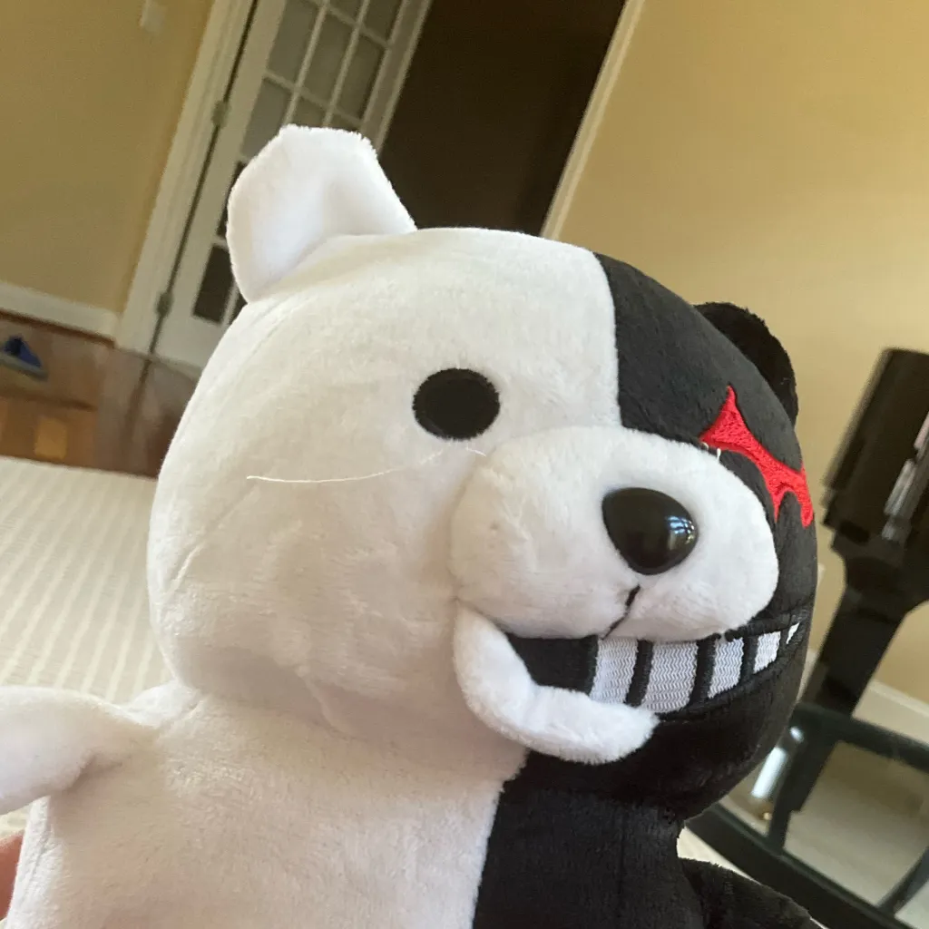 chat with ai character: Monokuma 