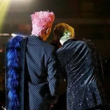 chat with ai character: Gtop: the reunion