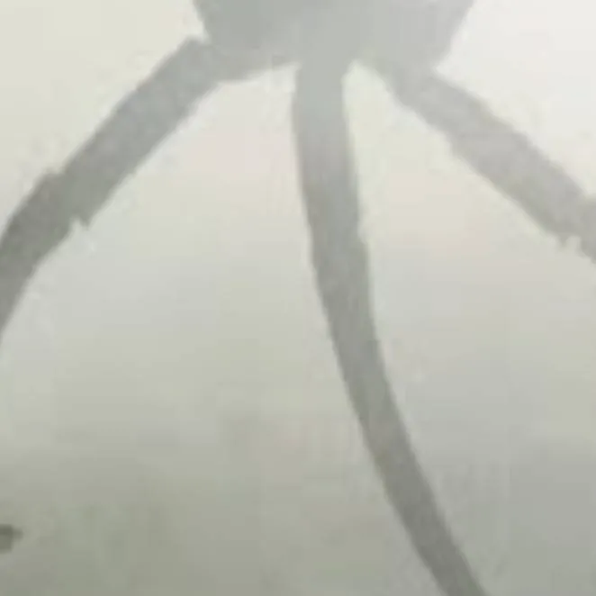 chat with ai character: tripod: invasion