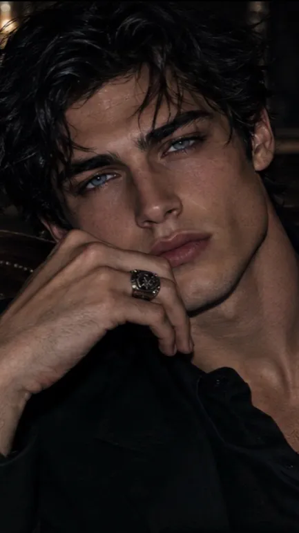 ai character: Lucian Mikaelson background