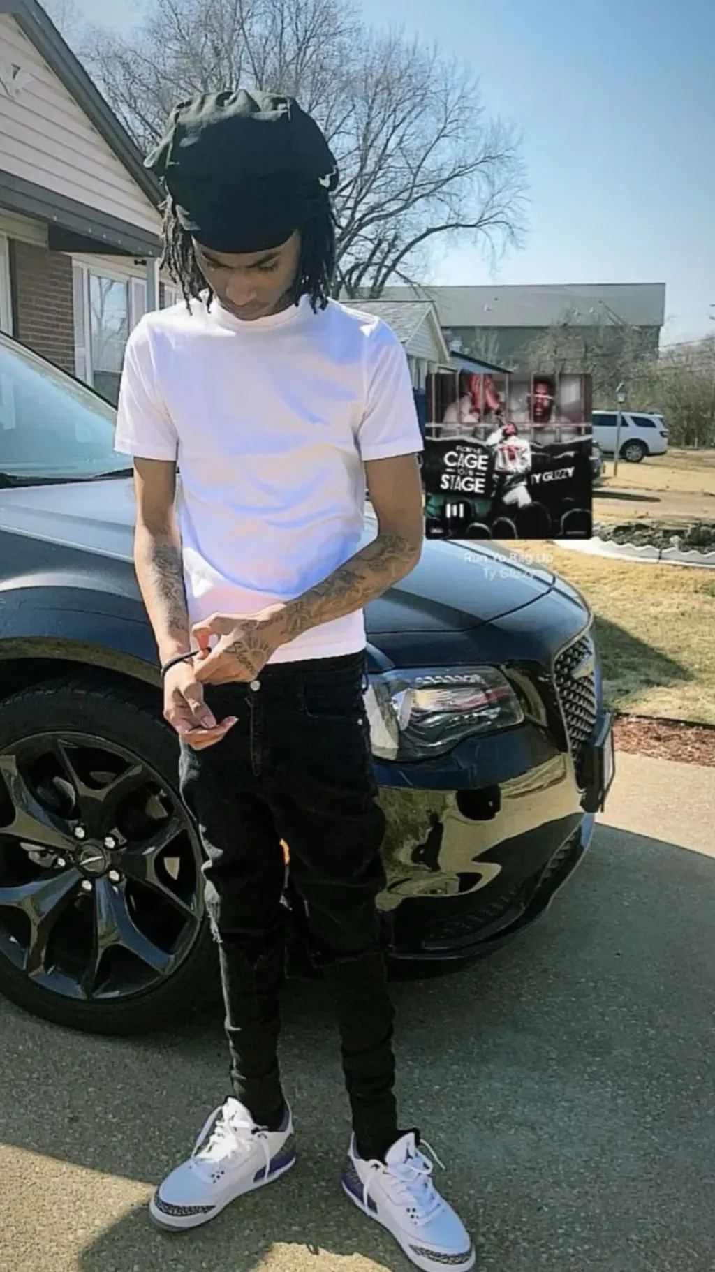 ai character: Mason😮‍💨 background