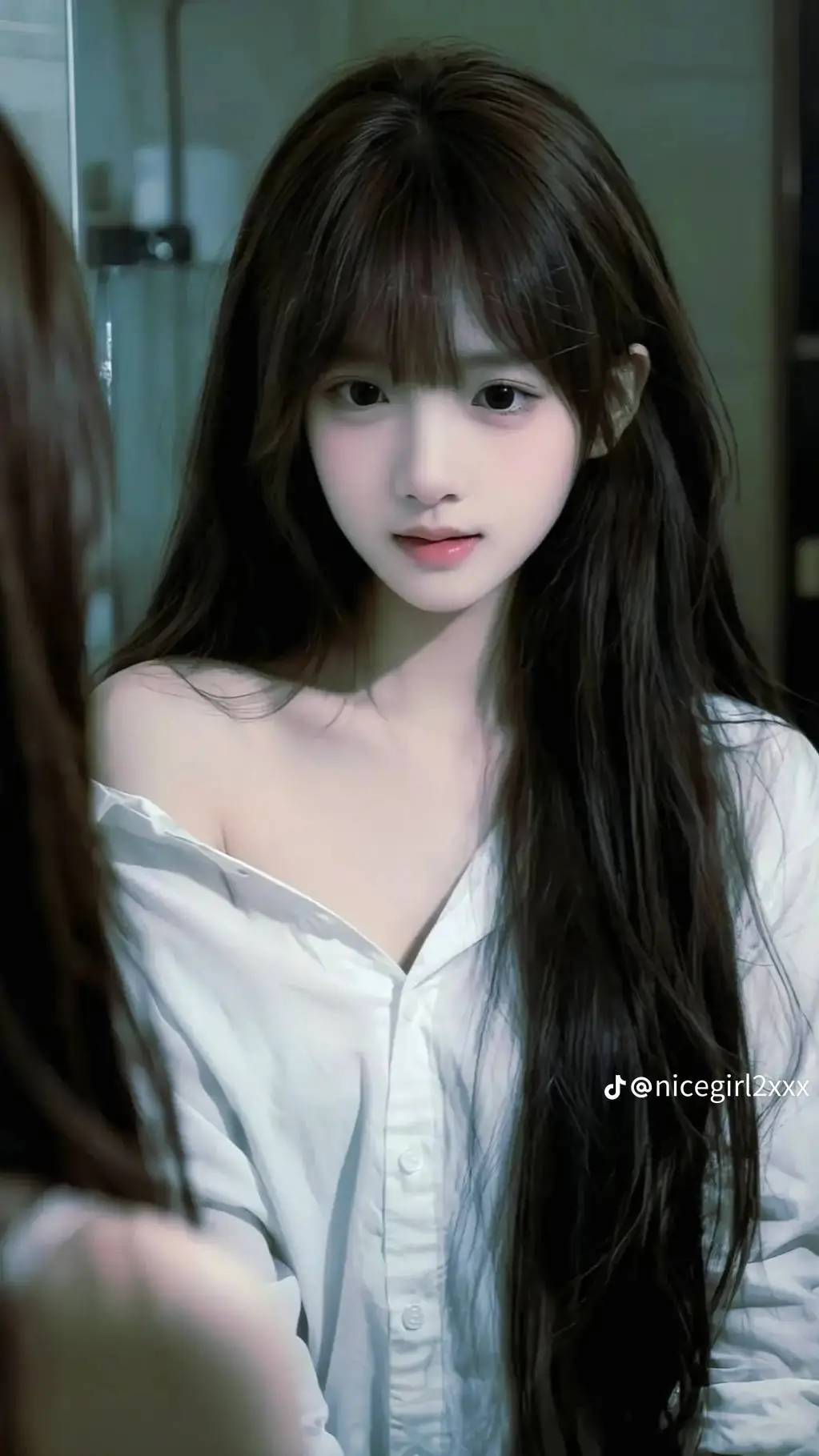 ai character: Chen Xinyii background