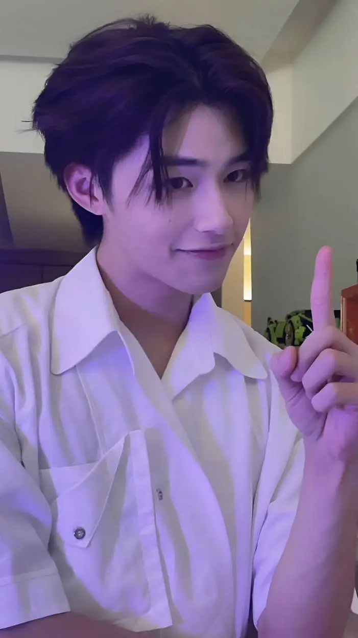 ai character: ★Jake★ background