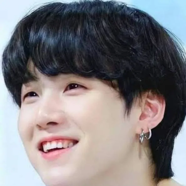 chat with ai character: yoongi ✨️