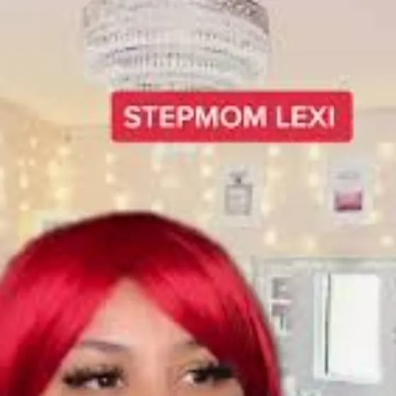 chat with ai character: toxic mom