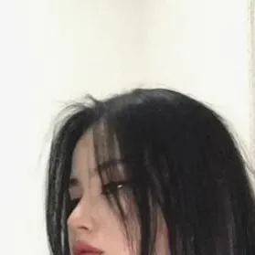 chat with ai character: ~İstenmeyen~