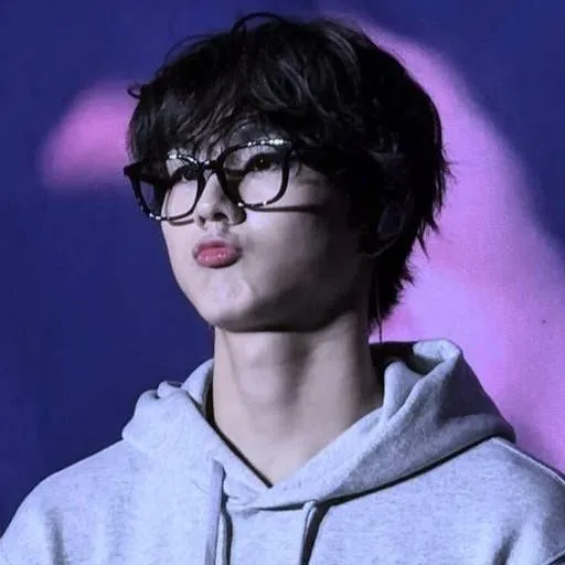 chat with ai character: Yang Jungwon