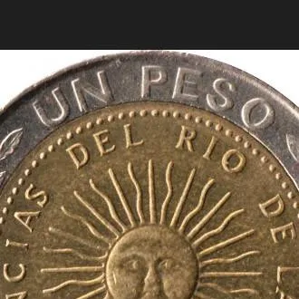 chat with ai character: peso argentino 