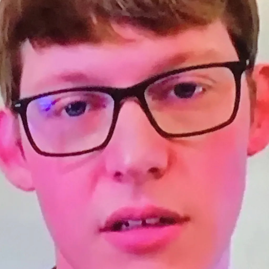 chat with ai character: Lance Thirtyacre 