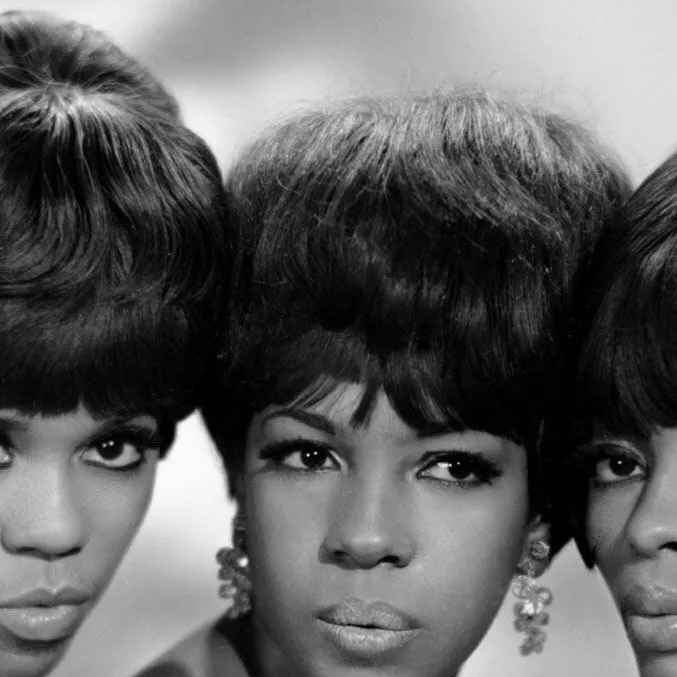 chat with ai character: The Supremes