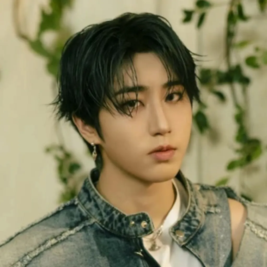 chat with ai character: ☻HAN☻