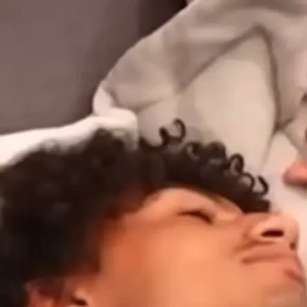 chat with ai character: Foltyn