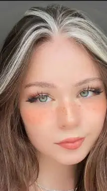 ai character: FAMOUS YOUTUBER  ! background