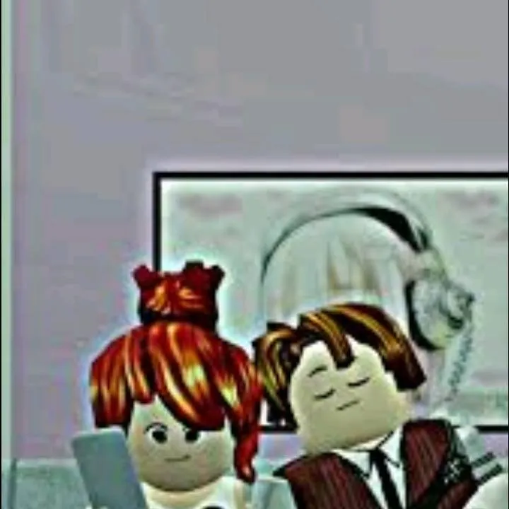 chat with ai character: cris x tex