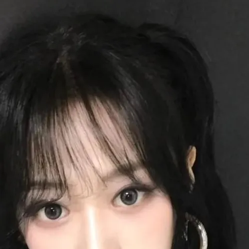 chat with ai character: Ahyeon 