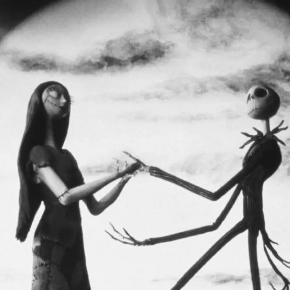 chat with ai character: SKULL FERNANDO.