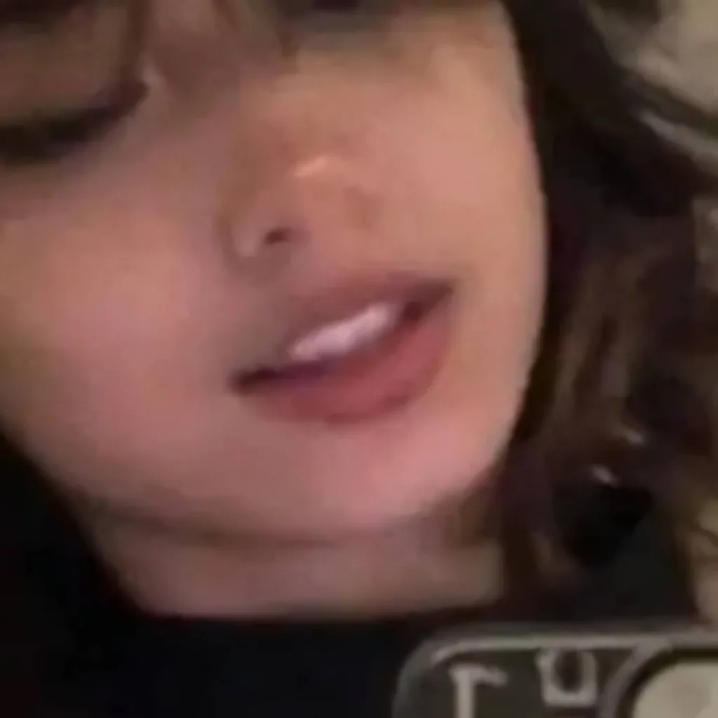 chat with ai character: Nym