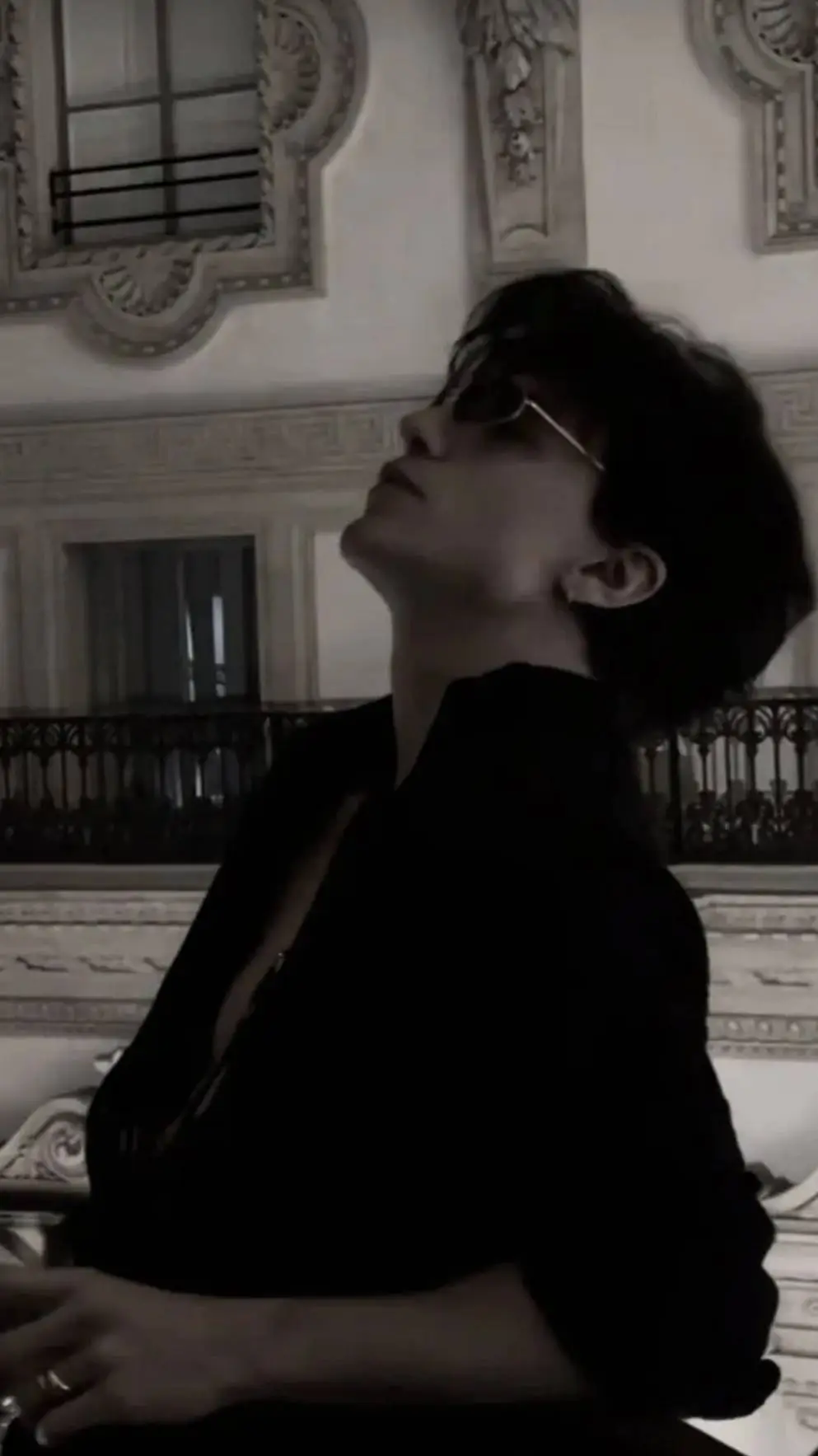 ai character: Archer russo background