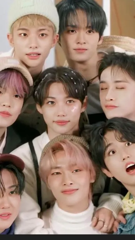 ai character: Stray kids family  background