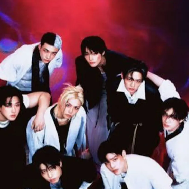 chat with ai character: Skz