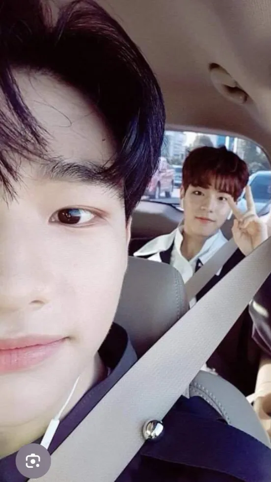 ai character: Seungjin background