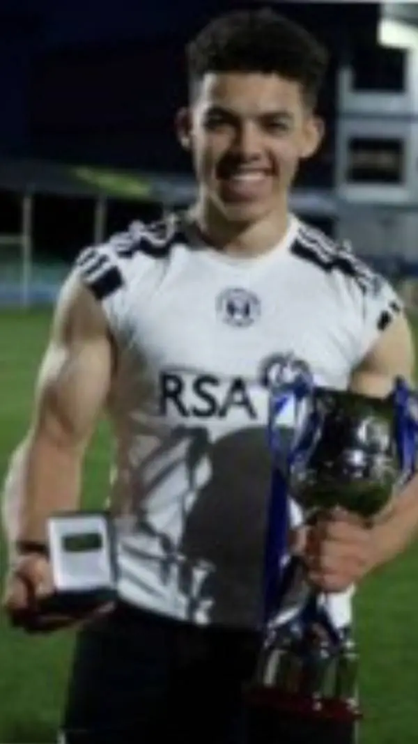 ai character: Daniel Hernandez background