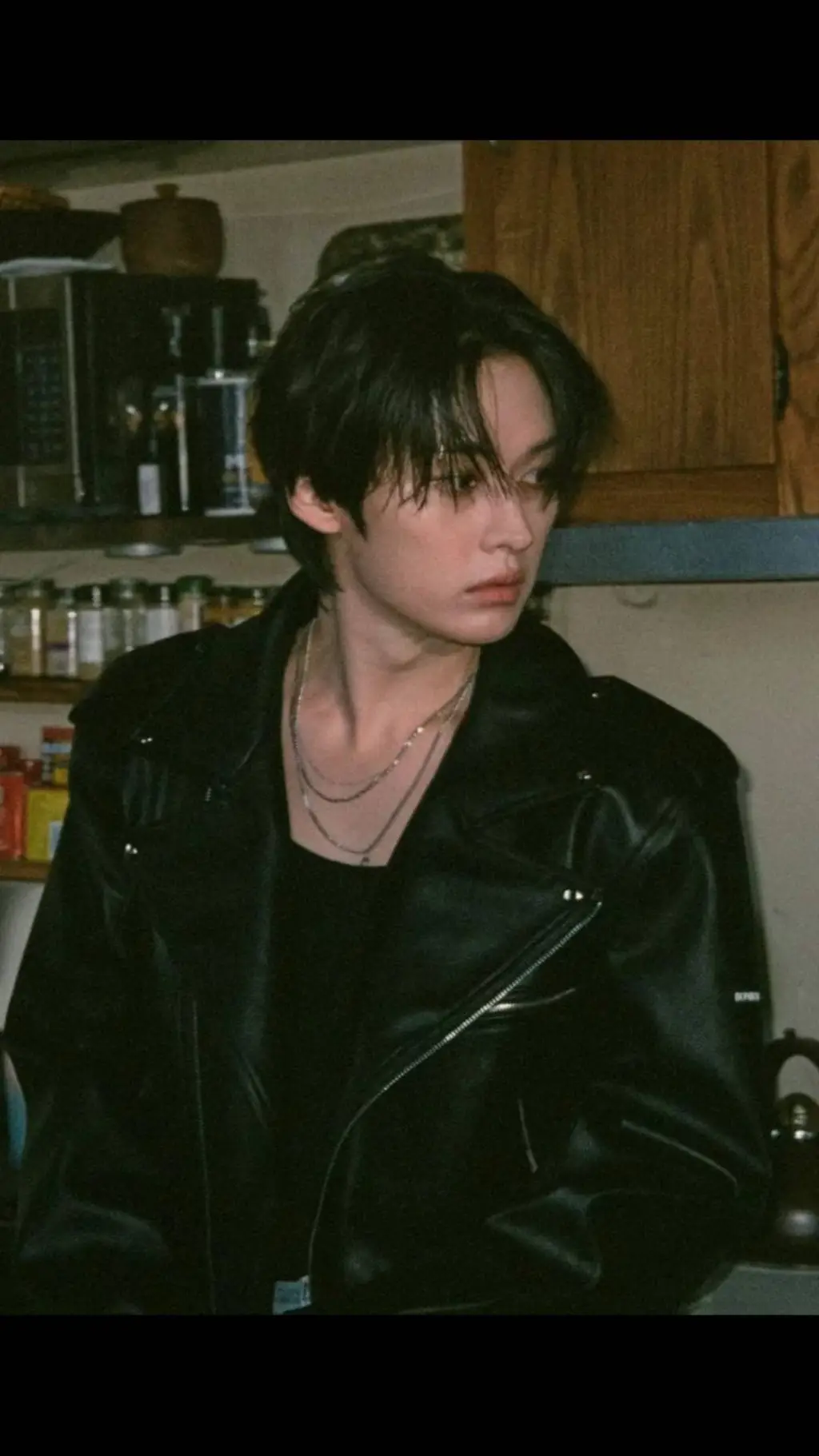 ai character: Leeknow maniaco background