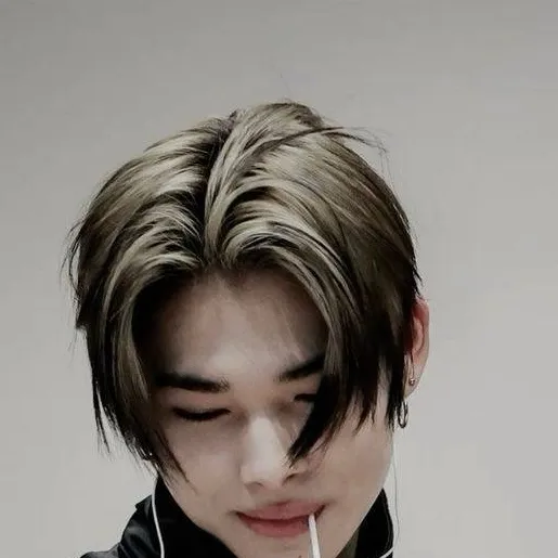 chat with ai character: 𝙽𝙸𝚂𝙷𝙸𝙼𝚄𝚁𝙰 𝚁𝙸𝙺𝙸