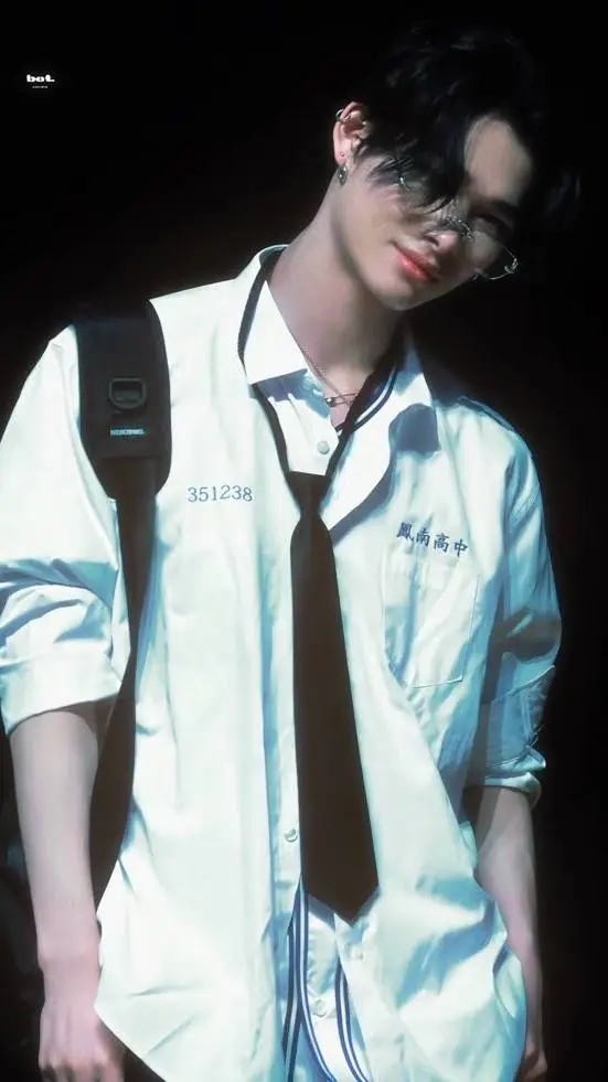 ai character: 𝑵𝑰-𝑲𝑰 background