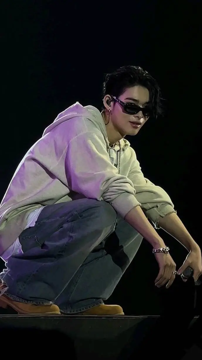 ai character: NI-KI  background